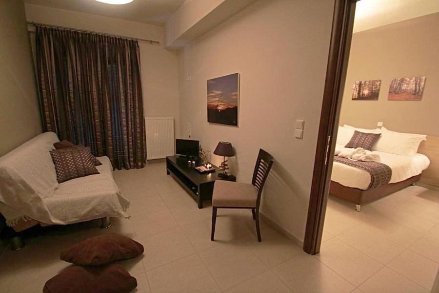Omilaia Hotel Gardiki Esterno foto